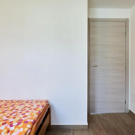 Casa de Férias Ca Da Crus - Grv447 By Interhome Livo (Lombardy)